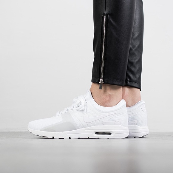 air max zero triple white